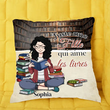 Charger l'image dans la galerie, Personnalisé Coussin, Juste une fille qui aime les livres, cadeau pour vous et vos proches