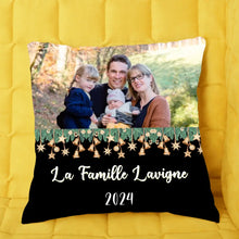 Charger l'image dans la galerie, Oreiller Famille photo personnalisée, Canapé Coussin Noël cadeau pour Famille, papa, Maman, Couple