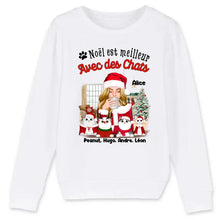 Charger l'image dans la galerie, Jusqu'à 10 chats, Pull personnalisé chat, Sweat à col rond Noël Maman Chat, Noël est meilleur Avec des chats