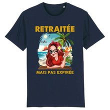 Charger l'image dans la galerie, Retraite T-shirt personnalisé, Fête des mères pour maman, grand-mère, Plage, été, Retraitée mais pas expirée