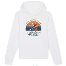 Charger l'image dans la galerie, Retraite T-shirt personnalisé, Fête des mères Cadeaux pour maman grand-mère, Coucher de soleil, OFFICIELLEMENT À LA RETRAITE