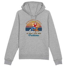 Charger l'image dans la galerie, Retraite T-shirt personnalisé, Fête des mères Cadeaux pour maman grand-mère, Coucher de soleil, OFFICIELLEMENT À LA RETRAITE