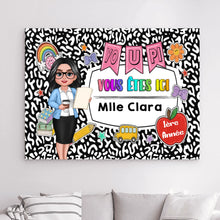Charger l'image dans la galerie, Enseignante Plaque De Porte personnalisée, Cadeaux pour la fête des enseignants, Youpi Vous êtes ici