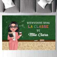 Charger l'image dans la galerie, Professeure Tapis personnalisé, Paillasson Cadeaux pour la fête des enseignante, Tableau noir Bienvenue Dans La Classe