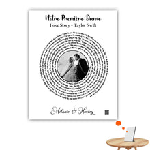 Charger l'image dans la galerie, Paroles de chanson poster personnalisée, couple photo musical, cadeau pour d'anniversaire, chanson de mariage danse