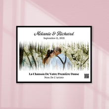 Charger l'image dans la galerie, Photo couple Acrylique personnalisée, Cadeau d'anniversaire de mariage avec code QR pour la première danse du couple