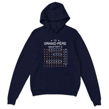 Charger l'image dans la galerie, Mots mêlés petits-enfants noms, T-shirt personnalisé grand-père grand-mère, ce grand-père appartient à, fête des pères