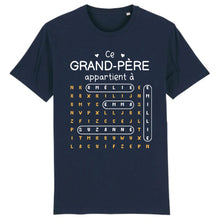 Charger l'image dans la galerie, Mots mêlés petits-enfants noms, T-shirt personnalisé grand-père grand-mère, ce grand-père appartient à, fête des pères
