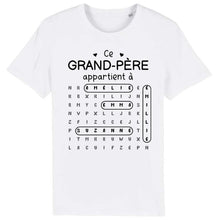 Charger l'image dans la galerie, Mots mêlés petits-enfants noms, T-shirt personnalisé grand-père grand-mère, ce grand-mère appartient à, fête des mères