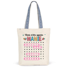 Charger l'image dans la galerie, Mots mêlés Sweatshirt personnalisé noms, cadeau grand-mère Maman mamie, Bénie d'être appelée