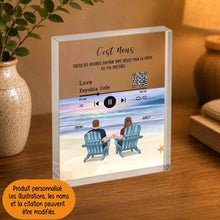 Charger l'image dans la galerie, Bloc Acrylique personnalisée, Saint-Valentin Cadeau couple, Couple assis sur la plage
