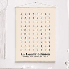 Charger l'image dans la galerie, Mots mêlés Passe partout personnalisée, cadeau pour Famille, Ensemble nous formons une famille