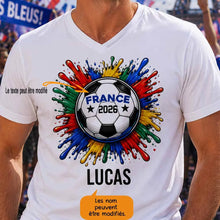 Charger l'image dans la galerie, Football 2026 T-Shirt Col V personnalisés nom et photo, cadeau pour femme, homme, amateurs de football, world football cup