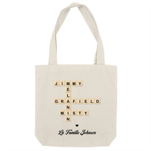 Charger l'image dans la galerie, Coussin Mots Croisés Personnalisée avec Prénoms et Nom de Famille – Oreiller Cadeau Famille Personnalisé