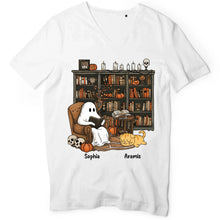 Charger l'image dans la galerie, T-Shirt Halloween Fantôme et Chien ou Chat Lecteur Personnalisé avec Prénom – Cadeau pour Bibliothécaire et Lecteur