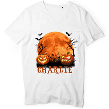 Charger l'image dans la galerie, T-Shirt Halloween Personnalisé avec Photo et Prénom sous la Lune – Chien, Chat ou Lapin, Cadeau Papa et Maman