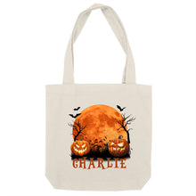 Charger l'image dans la galerie, T-Shirt Halloween Personnalisé avec Photo et Prénom sous la Lune – Chien, Chat ou Lapin, Cadeau Papa et Maman