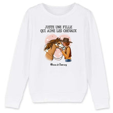 Charger l'image dans la galerie, Pull personnalisé cheval, Sweat à col rond cheval, maman cheval, juste une femme qui aime les chevaux