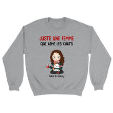 Charger l'image dans la galerie, Jusqu'à 9 chats, Pull chat personnalisé, cadeaux de noël pour maman chat, juste une fille qui aime les chats