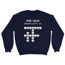 Charger l&#39;image dans la galerie, Petits-enfants Mots croisés, T-shirt personnalisé grand-père grand-mère, Petits-enfants embellissent la vie
