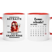 Charger l&#39;image dans la galerie, Retraite T shirt personnalisé, Fête des mères Cadeaux pour professionnelle maman, Grand-mère, je ne suis pas à la retraite
