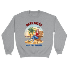 Charger l&#39;image dans la galerie, Retraite T-shirt personnalisé, Fête des mères pour  maman, grand-mère, Plage, été, Retraitée mais pas expirée
