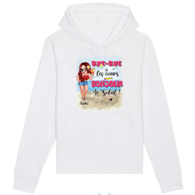 Charger l&#39;image dans la galerie, Professeure Sweat-shirt personnalisée, Cadeaux pour la fête des enseignants, Bye-bye les cours, bonjour le soleil !
