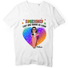Charger l&#39;image dans la galerie, Professeure Sweat-shirt personnalisée, Cadeaux pour la fête des enseignants, Enseigner, c’est une œuvre de cœur
