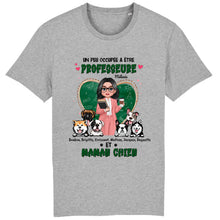 Charger l&#39;image dans la galerie, Professeure Sweat-shirt personnalisée, Cadeaux pour la fête des enseignants, Un peu occupée à être professeure et maman chien
