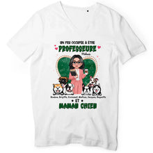 Charger l&#39;image dans la galerie, Professeure Sweat-shirt personnalisée, Cadeaux pour la fête des enseignants, Un peu occupée à être professeure et maman chien
