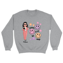 Charger l&#39;image dans la galerie, Professeure Sweat-shirt personnalisée, Cadeaux pour la fête des enseignants, Heureuse de voir ton visage
