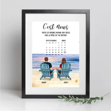 Charger l&#39;image dans la galerie, Date d&#39;anniversaire Toile personnalisée, Saint-Valentin Cadeau couple, Couple assis sur la plage
