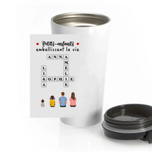 Charger l&#39;image dans la galerie, Mots croisé Tasse de voyage personnalisée, Tumbler cadeau pour Grand-mère, grand-père, Petits-enfants embellissent la vie

