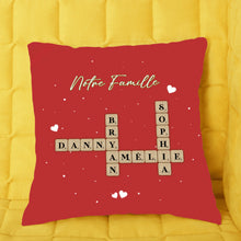Charger l&#39;image dans la galerie, Noms des membres de la famille Mots croisés Personnalisée Ornements, Décoration de Noël, Notre Famille
