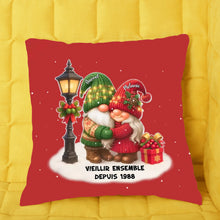 Charger l&#39;image dans la galerie, Gnome Personnalisés Ornements, Décoration de Noël  Cadeaux Pour Couple, Vieillir ensemble
