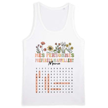 Charger l'image dans la galerie, Mots mêlés T-shirt Col V personnalisé noms, Vêtements cadeau grand-mère Maman mamie, Mes personnes préférées m'appellent
