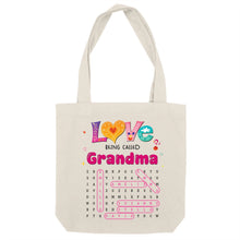Charger l'image dans la galerie, Mots mêlés personnalisés Sac fourre-tout noms, Tote bag cadeau grand-mère, Maman, mamie, J’aime être appelée Mamie
