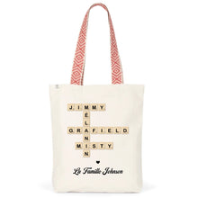 Charger l'image dans la galerie, Coussin Mots Croisés Personnalisée avec Prénoms et Nom de Famille –  Oreiller Cadeau Famille Personnalisé
