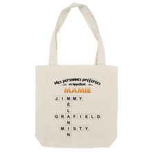 Charger l'image dans la galerie, T-Shirt Col V Mots Croisés Personnalisé avec Prénoms – Cadeau Mamie, Papy, Mes personnes préférées m'appellent

