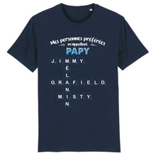 Charger l'image dans la galerie, T-Shirt Mots Croisés Personnalisé avec Prénoms – Cadeau Mamie, Papy, Mes personnes préférées m'appellent
