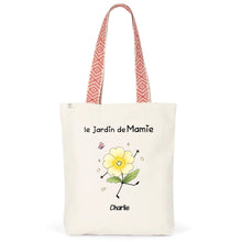 Charger l'image dans la galerie, T-Shirt Personnalisé Jardin de Mamie avec Fleur de Naissance – Cadeau pour Grand-Mère, Maman ou Tata
