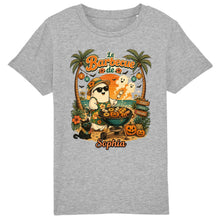 Charger l'image dans la galerie, T-Shirt Summerween Le Barbecue de Fantôme BBQ Personnalisé avec Prénom – Cadeau Famille, Halloween et Vacances d'Été
