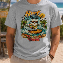 Charger l'image dans la galerie, T-Shirt Summerween Fantôme Surfeur Personnalisé avec Prénom – Cadeau Homme, Femme, Vacances à la Plage
