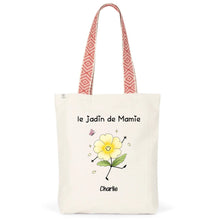 Charger l'image dans la galerie, T-Shirt Personnalisé Jardin de Mamie avec Fleur de Naissance – Cadeau pour Grand-Mère, Maman ou Tata
