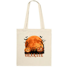 Charger l'image dans la galerie, T-Shirt Halloween Personnalisé avec Photo et Prénom sous la Lune – Chien, Chat ou Lapin, Cadeau Papa et Maman

